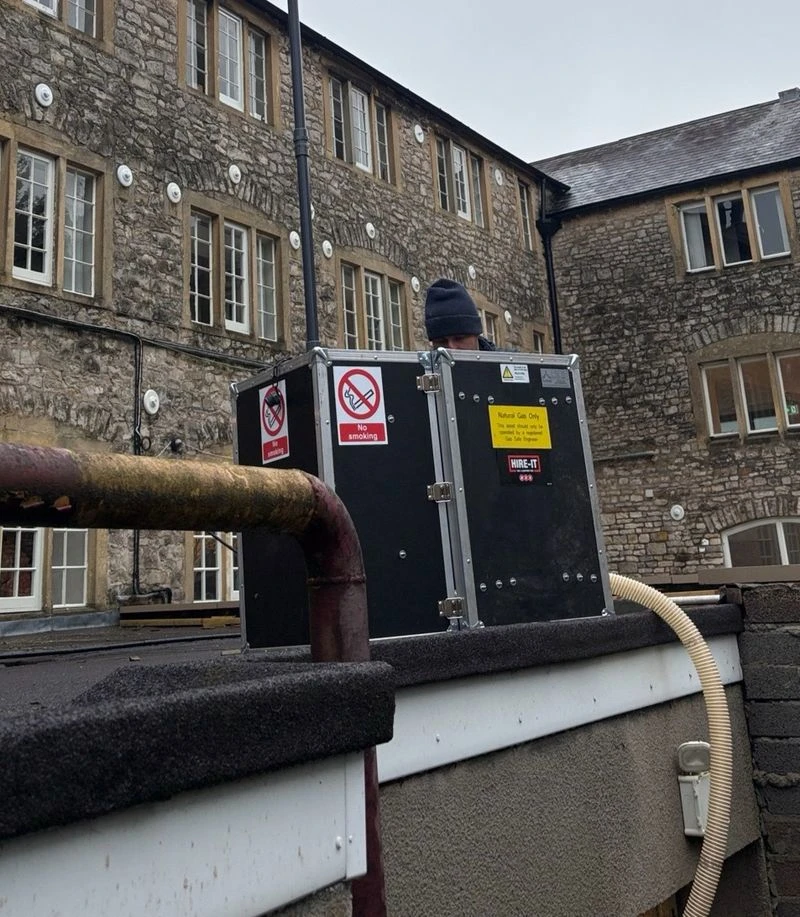 Testing and purging a gas system